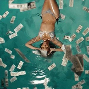 Meet your Posher, Ebony